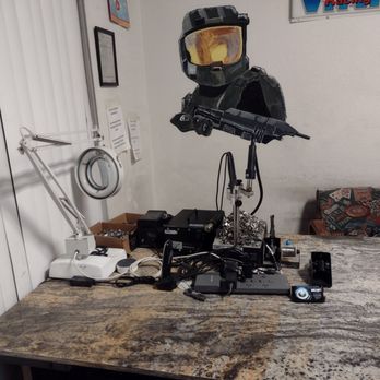 A Video Game Repair - Wider view of their soldering setup - Electronics Repair Near Me - Las Vegas, Nevada A Video Game Repair - Wider view of their soldering setup - Electronics Repair Near Me - Las Vegas, Nevada