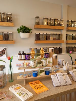 Charmington Holistics by null