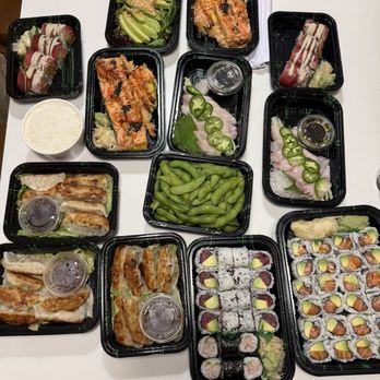Kiku Asian Bistro - Dinner - Sushi Bars Near Me - Brooklyn, New York Kiku Asian Bistro - Dinner - Sushi Bars Near Me - Brooklyn, New York