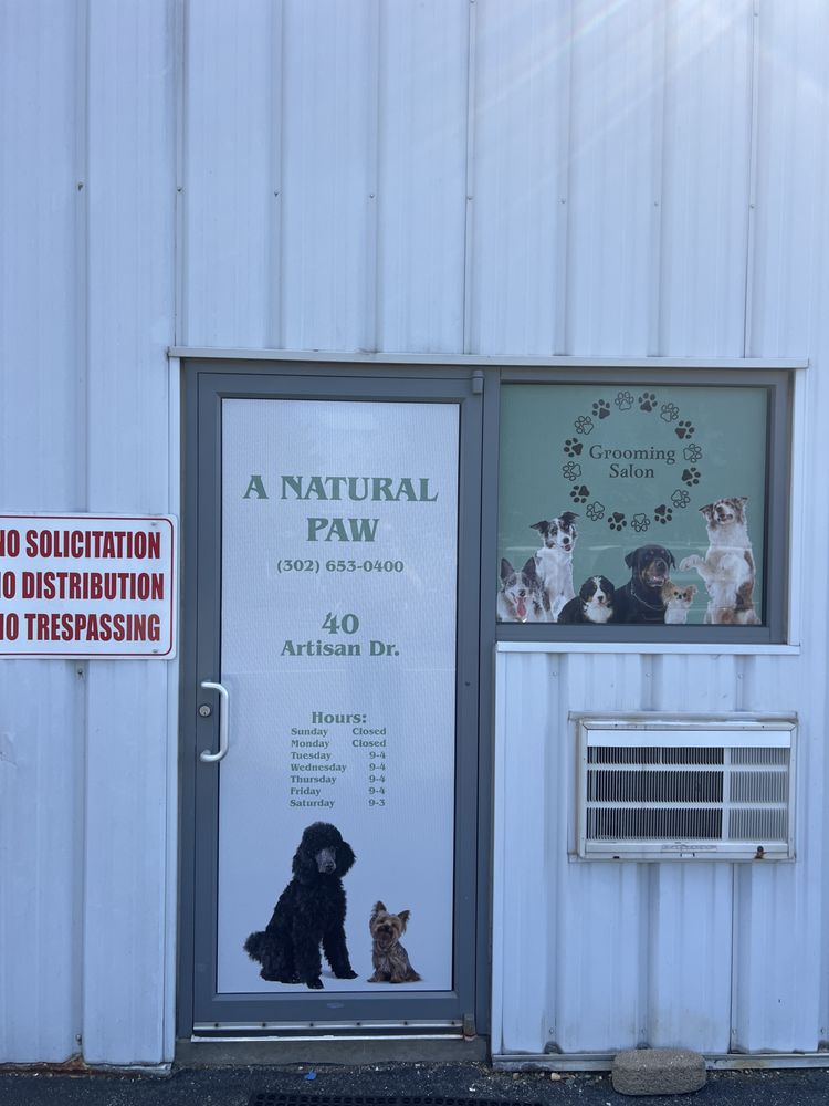 A Natural Paw Image
