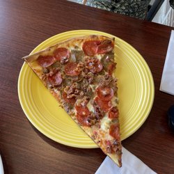 Pizza Margarita - Meat lovers slice