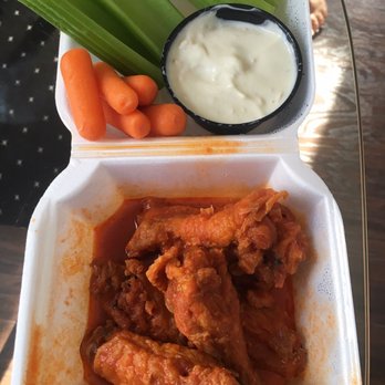 Duff's Famous Wings - 5 piece (med hot) - American Near Me - Amherst, New York