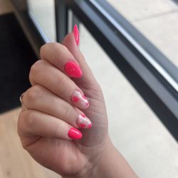 Brandon Nails - Pink Valentine's Day nails