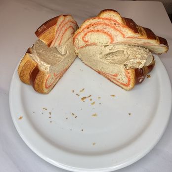 Puuffy Bakery & Ice Cream - Croissant Ice Cream Sandwich - Ice Cream & Frozen Yogurt Near Me - Toronto, Ontario