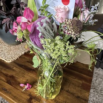 Williams Flower & Gift - Florists Near Me - Tacoma, Washington Williams Flower & Gift - Florists Near Me - Tacoma, Washington