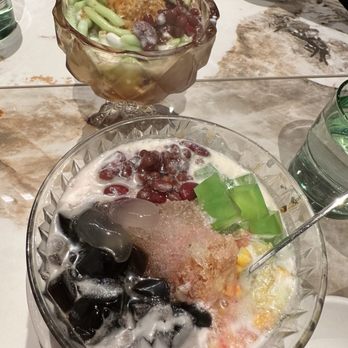 Malacca Cafe - Desserts Ais Kacang (ABC) & Bur bur cha cha - Malaysian Near Me - Southlake, Texas Malacca Cafe - Desserts Ais Kacang (ABC) & Bur bur cha cha - Malaysian Near Me - Southlake, Texas
