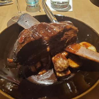Table 51 - Braised beef - Breakfast & Brunch Near Me - Montreal, Quebec Table 51 - Braised beef - Breakfast & Brunch Near Me - Montreal, Quebec