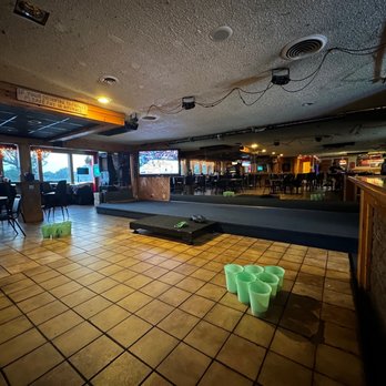 Crescent Lake Inn - Stage area - Bars Near Me - Waterford, Michigan Crescent Lake Inn - Stage area - Bars Near Me - Waterford, Michigan