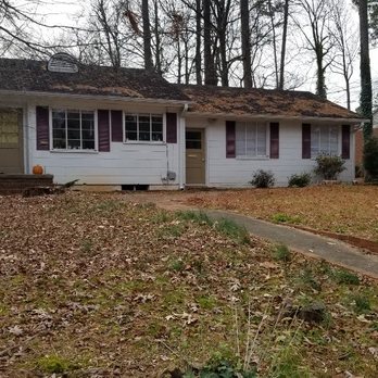 3M's Leaf Blowing and Removal - Before - Landscaping Near Me - Raleigh, North Carolina
