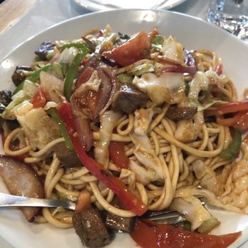 Highland Noodles - Beef stir fry noodles - Noodles Near Me - Frisco, Texas