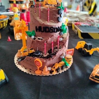 Delicious Designs - Bakeries Near Me - Reno, Nevada