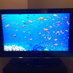 Westlake Village Dental Health: Mike Choi, DDS - Calming video in waiting room