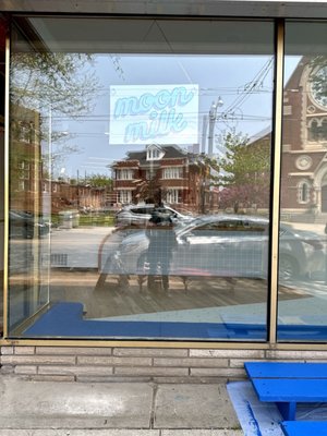 Moonmilk Ice Cream and Cake Club by null