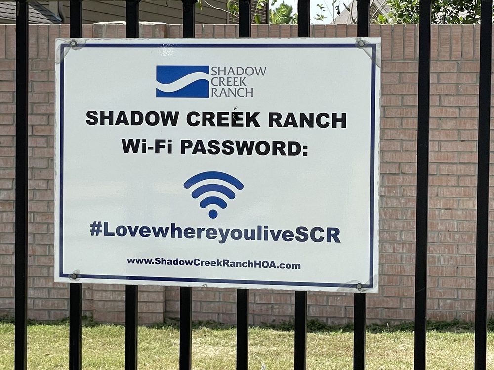 Village Of Diamond Bay Rec Center Logo