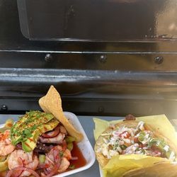 Aletacos - taco gobernador, taco de camarón al ajo