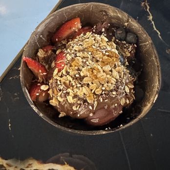 Adee's Coffee Roasters - Nutella Açaí bowl - Cocktail Bars Near Me - Baltimore, Maryland
