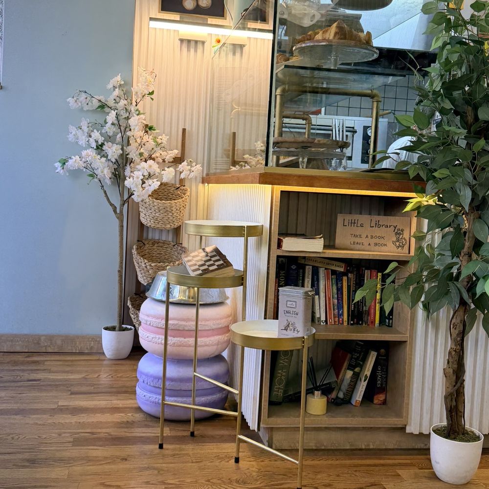 J'adore Café & Pizza - Little library - Pizza Near Me - Brooklyn, New York J'adore Café & Pizza - Little library - Pizza Near Me - Brooklyn, New York