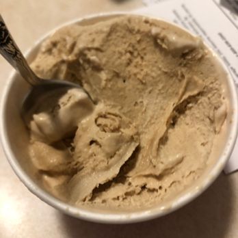 Dunne's Ice Cream - Coffee ice cream but they have many many flavors to choose from. - Ice Cream & Frozen Yogurt Near Me - York, Maine Dunne's Ice Cream - Coffee ice cream but they have many many flavors to choose from. - Ice Cream & Frozen Yogurt Near Me - York, Maine