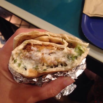 Leon - Fish finger flatbread - Fast Food Near Me - London, XGL