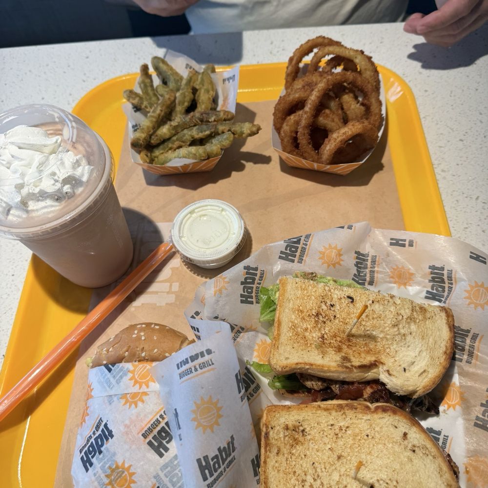 Habit Burger & Grill - Chicken Club Meal BBQ Bacon Char with Cheese - Burgers Near Me - Miami, Florida Habit Burger & Grill - Chicken Club Meal BBQ Bacon Char with Cheese - Burgers Near Me - Miami, Florida
