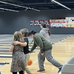 Bluefusion Fun Center - Students bowling