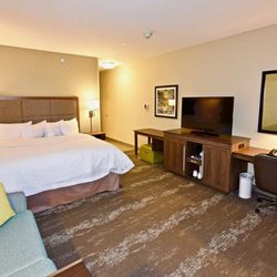 Hampton Inn Kirksville - Guest room