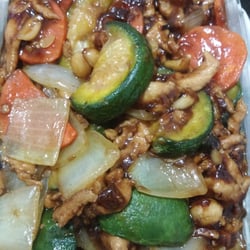 Wok's Rotisería - Pollo Gong-Pao (delicioso)