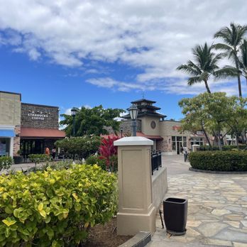 Queens MarketPlace - Shopping Centers Near Me - Waikoloa, Hawaii