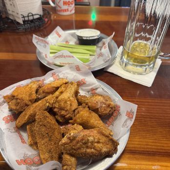 Hooters - Sorry - I was thirsty from driving from NC. Wings were incredibly good. Cooked and seasoned to perfection. - American Near Me - Woodbridge, Virginia Hooters - Sorry - I was thirsty from driving from NC. Wings were incredibly good. Cooked and seasoned to perfection. - American Near Me - Woodbridge, Virginia