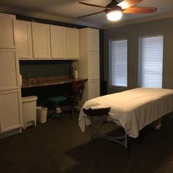 Dayton Lawrence Therapeutic Massage - Comfortable, clean, and calming environment.