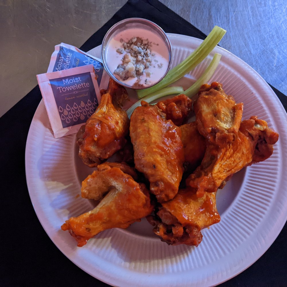 Luxe Bar & Grill - Wings as main course at Luxe Bar & Grill - Pubs Near Me - Grosse Pointe Farms, Michigan