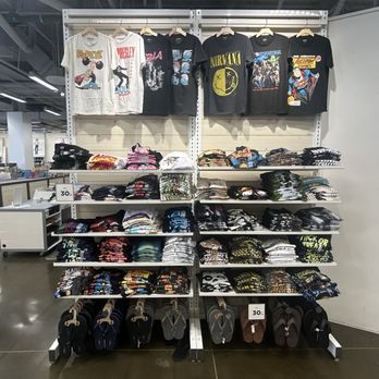 Old Navy - Men's Clothing Near Me - Las Vegas, Nevada Old Navy - Men's Clothing Near Me - Las Vegas, Nevada