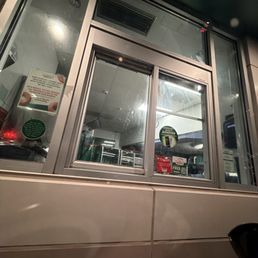 No people inside the store