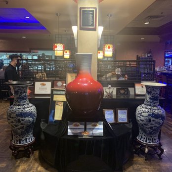 Yu's Mandarin - Chinese Near Me - Schaumburg, Illinois Yu's Mandarin - Chinese Near Me - Schaumburg, Illinois