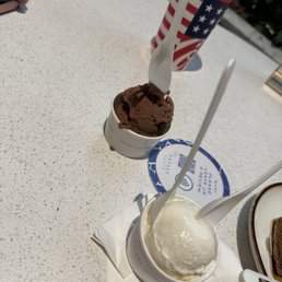 Chocolate and Vanilla gelato Chocolate and Vanilla gelato