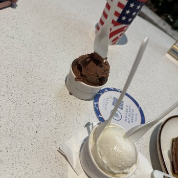 Eataly Caffè - Chocolate and Vanilla gelato - Cafes Near Me - New York, New York Eataly Caffè - Chocolate and Vanilla gelato - Cafes Near Me - New York, New York