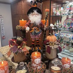 Deckers Fine Gift & Collectibles