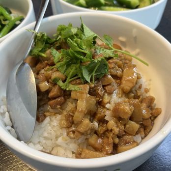 Golden Leaf - Minced pork on rice - Taiwanese Near Me - San Gabriel, California Golden Leaf - Minced pork on rice - Taiwanese Near Me - San Gabriel, California