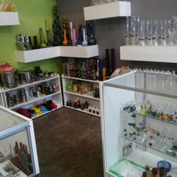 Wade's World Smoke Shop