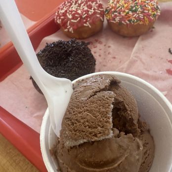 US Donuts - Ice cream and donuts! - Donuts Near Me - Riverside, California