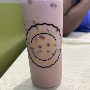 Mochinut Fishers - Bubble Tea Near Me - Fishers, Indiana