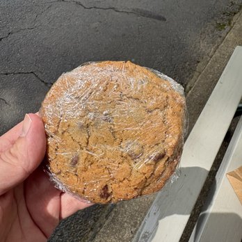 DUO Sandwich Shop - Chocolate chip cookie - Sandwiches Near Me - Bellingham, Massachusetts DUO Sandwich Shop - Chocolate chip cookie - Sandwiches Near Me - Bellingham, Massachusetts