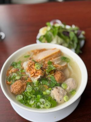 Bánh Cuôn Bún Mộc Ông Ta by null