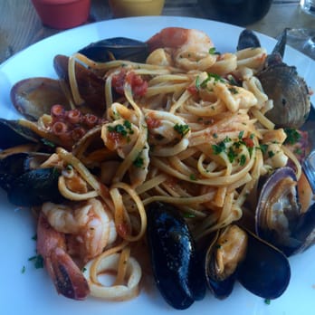 Aumm Aumm - Linguini Scoglio - Wine Bars Near Me - North Bergen, New Jersey Aumm Aumm - Linguini Scoglio - Wine Bars Near Me - North Bergen, New Jersey