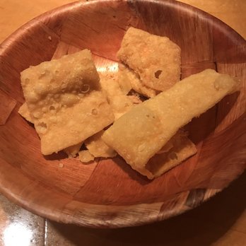 Sun Shui Restaurant - Complimentary wontons - Chinese Near Me - Arlington Heights, Illinois