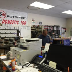 Autopart International - Inside store