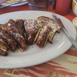 Had their cinnamon walnut French toast along with their warm syrup, was so tasty, Had their cinnamon walnut French toast along with their warm syrup, was so tasty,