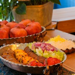 PARSI-Persian & Halal Restaurant - PARSI offers authentic Persian halal cuisine in Madrid, including traditional kebabs, aromatic stews, saffron rice and more.