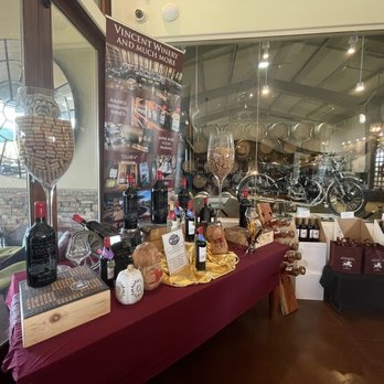 Grapeline Wine Tours - Wine Tours Near Me
