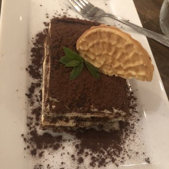 La Roma Restaurant - Tiramisu - Italian Near Me - Ottawa, Ontario
